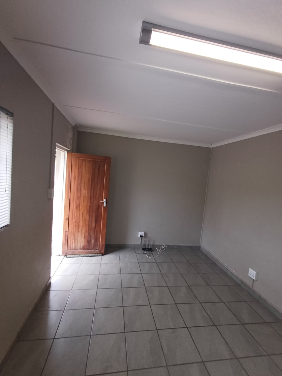To Let 1 Bedroom Property for Rent in Top Town Eastern Cape